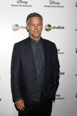 Rupert Graves
