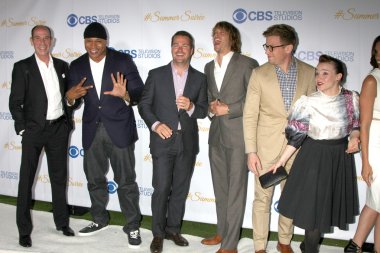 Miguel Ferrer, Ll Cool J, Chris O'Donnell, Eric Christian Olsen, Barrett Foa, Renee Felice Smith, Daniela Ruah