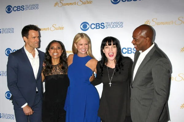 Cameron Mathison, Nischelle Turner, Nancy O 'Dell, Pauley Perrette, Kevin Frazier —  Fotos de Stock