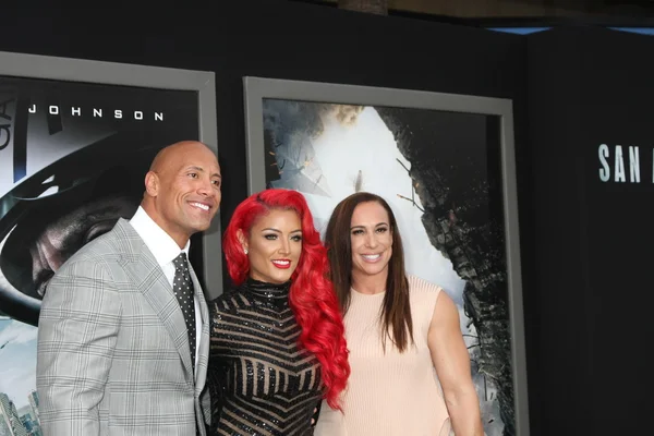 Dwayne Johnson, Eva Marie, Dany Garcia — Foto de Stock