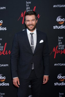Charlie Weber
