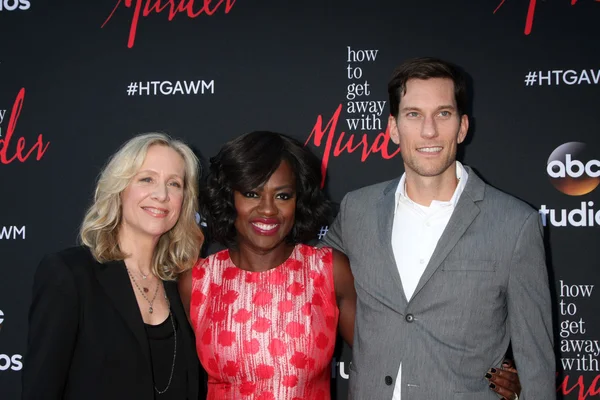 Betsy Beers, Viola Davis, Peter Nowalk — Foto de Stock