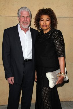 Ron Perlman, karısı