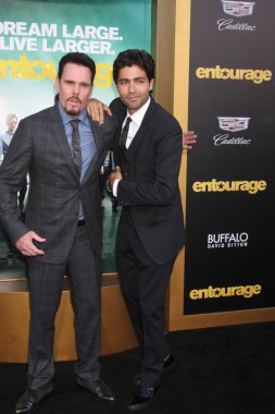 Kevin Dillon, Adrian Grenier