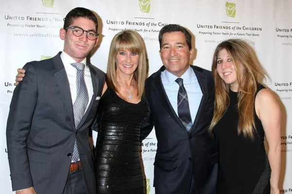 Ande Rosemblum, Bruce Rosenblum, familia — Foto de Stock