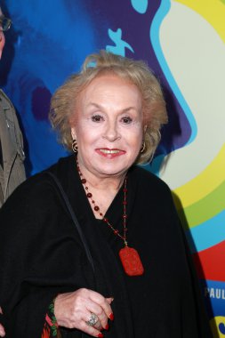 Doris Roberts
