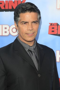 Esai morales