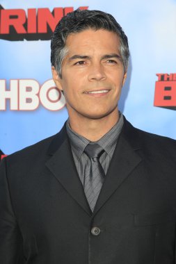 Esai morales