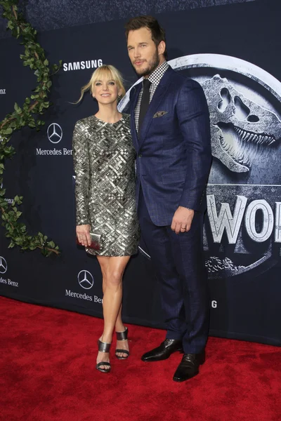 Anna faris, chris pratt —  Fotos de Stock