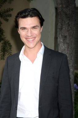 Finn wittrock