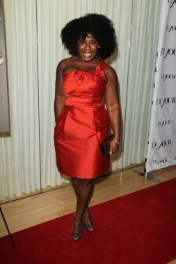 uzo aduba