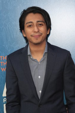 Tony revolori
