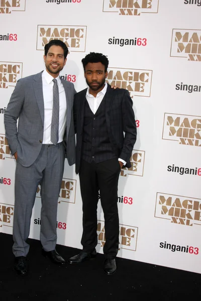 Adam Rodriguez, Donald Glover — Foto de Stock