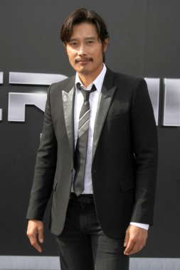 Byung-hun lee