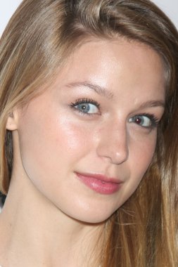 Los Angeles - Haziran 30: Melissa Benoist 6 yıllık susuzluk Gala 30 Haziran 2015 tarihinde Beverly Hilton Hotel Beverly Hills, Ca