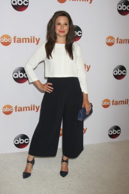 Katie Lowes