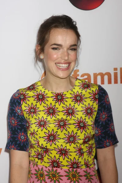 Elizabeth Henstridge — Stok fotoğraf