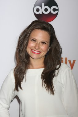Katie Lowes