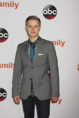 Lucas Grabeel