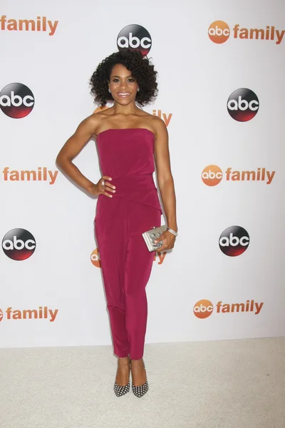 Jerrika Hinton - Stock-foto