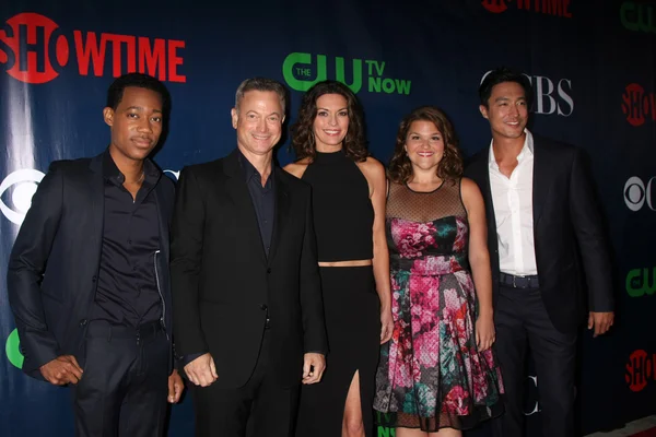 Tyler James Williams, Gary Sinise, Alana De La Garza, Annie Funke, Daniel Henney — Foto de Stock