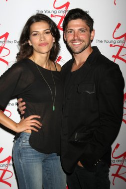 Sofia Pernas, Robert Adamson