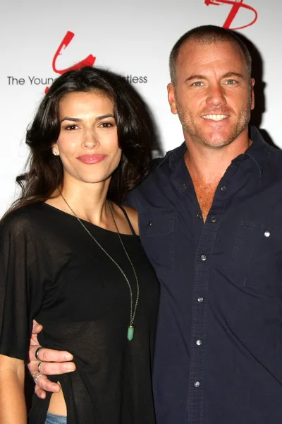 Sofia Pernas, Sean Carrigan — Stockfoto