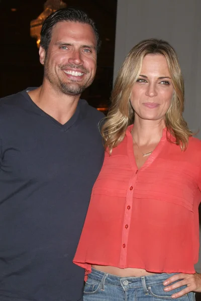 Joshua Morrow, Kelly Sullivan — Stock Photo, Image