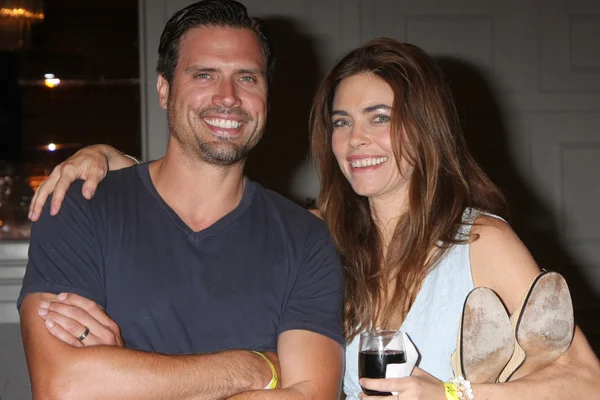 Joshua Morrow, Amelia Heinle — Stok fotoğraf