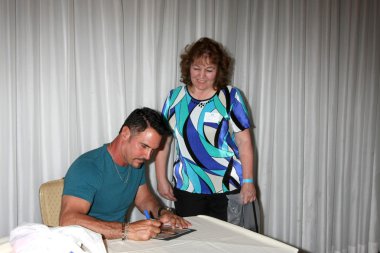 Don Diamont, fan