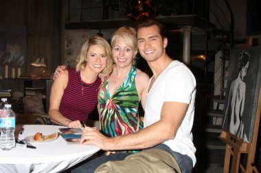 Linsey Godfrey, Fan, Pierson Fode