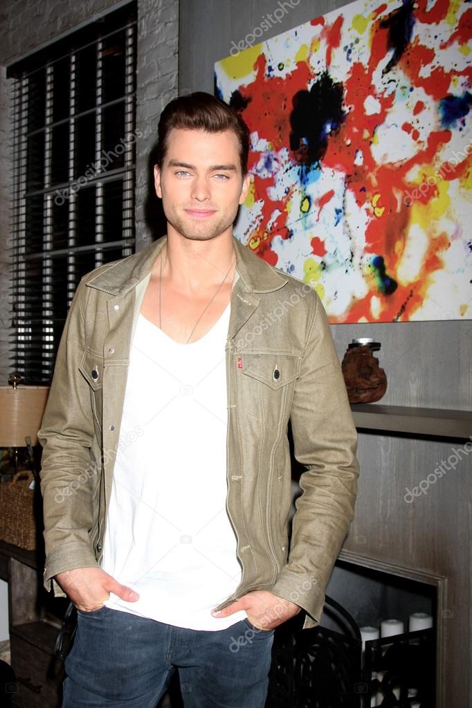 Pierson Fode — Stock Editorial Photo © Jean_Nelson 81113496