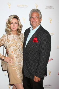 Donna fabrikaları, larry gilman