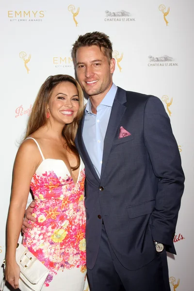 Stause Chrishell, justin hartley — Foto de Stock