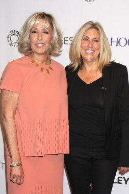 Carol Mendelsohn, Ann Donahue