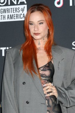 Sarah Hudson, SONA 'da Kuzey Amerika Savaşçı Ödülleri yazarları 12 Ekim 2025' te Los Angeles, CA