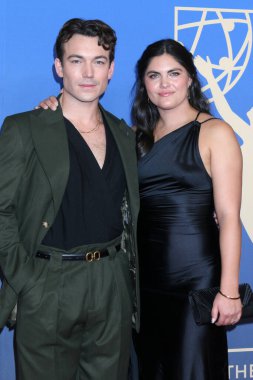 Rory Gibson, Alicia Ruelas 17 Ekim 2025 'te Pasadena Kongre Merkezi' nde 52. Gündüz Emmy Ödülleri 'nde.