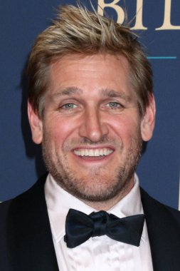 Curtis Stone, 17 Ekim 2025 'te Pasadena' daki 52. Gündüz Emmy Ödülleri 'nde Pasadena Kongre Merkezi' ne geldi.