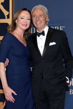 Misafir, Michael Corriero 52. Gündüz Emmy Ödülleri 'nde 17 Ekim 2025' te Pasadena Kongre Merkezi 'ne geldi.