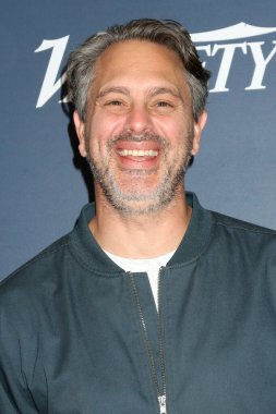 Thomas Sadoski, 2025 Newport Sahili Film Festivali 'nde 19 Ekim 2025 tarihinde Balboa Körfezi Kulübü' nde, CA