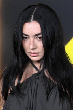 Charli XCX, 28 Ekim 2025 'te Paramount Tiyatrosu' ndaki 