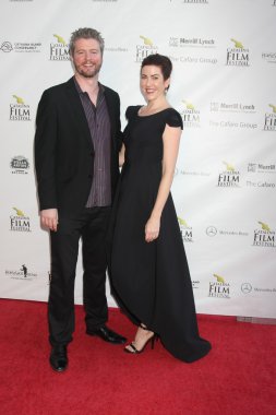 David Phillips, Kristin Wallace