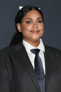 Eman Nafisa 2025 'te Beverly Hilton Oteli' nde Onurlu Kadın filmiyle 6 Kasım 2025 'te Beverly Hills, CA