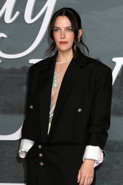 Riley Keough, 11 Kasım 2025 'te Los Angeles' taki Jay Kelly Los Angeles Tiyatrosu 'nda prömiyer aldı.