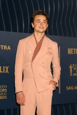 Ben Ahlers, 30. Sinema Oyuncuları Birliği Ödülleri 'nde, Shrine Konser Salonu' na 24 Şubat 2024 'te Los Angeles, CA