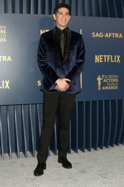 Patrick Gomez 30. Sinema Oyuncuları Birliği Ödülleri 'nde, Shrine Konser Salonu' na 24 Şubat 2024 'te Los Angeles, CA