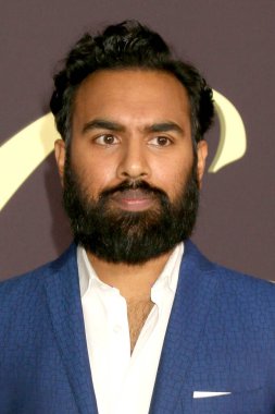 Himesh Patel, 23 Aralık 2023 'te, Los Angeles, CA' da, Mısır Tiyatrosu 'ndaki Good Grief Premiere' de.