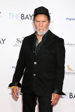 5 Aralık 2025 'te Burbank, CA' da Associated Television Int 'l Studios' da The Bay Sezon 10 'da bir Martinez.