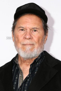 5 Aralık 2025 'te Burbank, CA' da Associated Television Int 'l Studios' da The Bay Sezon 10 'da bir Martinez.