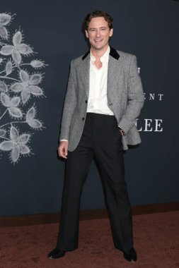 Lewis Pullman, 14 Aralık 2025 'te Los Angeles, CA' da Linwood Dunn Tiyatrosu 'nda Ann Lee' nin Ahit 'inde.